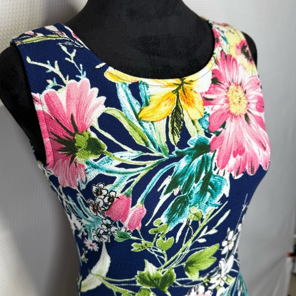Gilli Floral Sleeveless Dress Cut-out Strappy Back Fit & Flare SMALL Navy & Pink - Picture 4 of 11